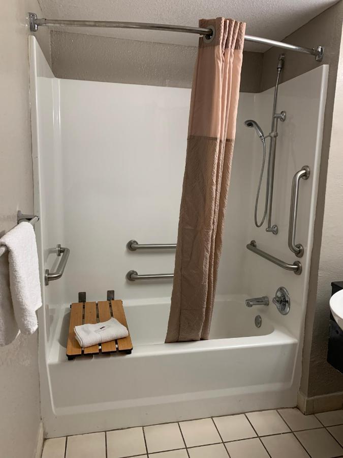 Motel 6-Laredo, Tx - North I-35 エクステリア 写真