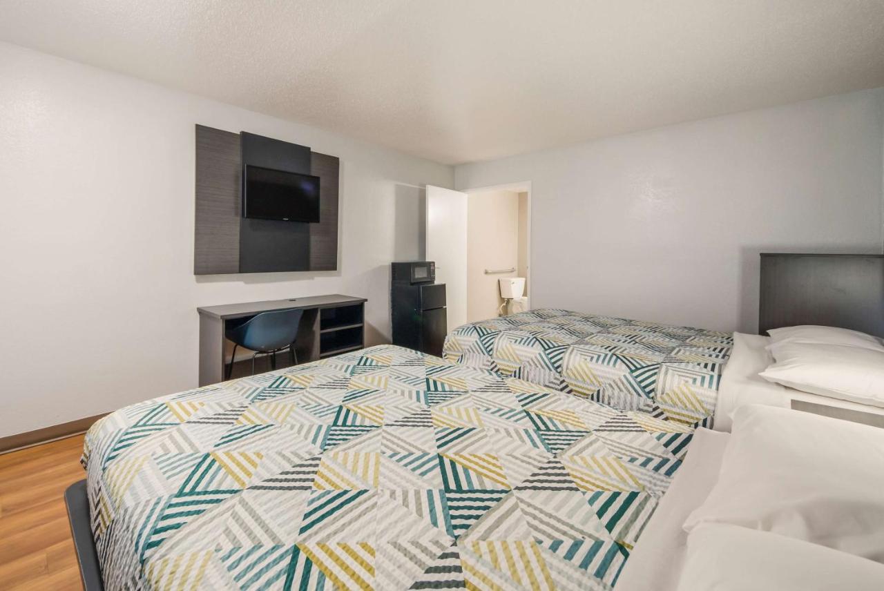 Motel 6-Laredo, Tx - North I-35 エクステリア 写真