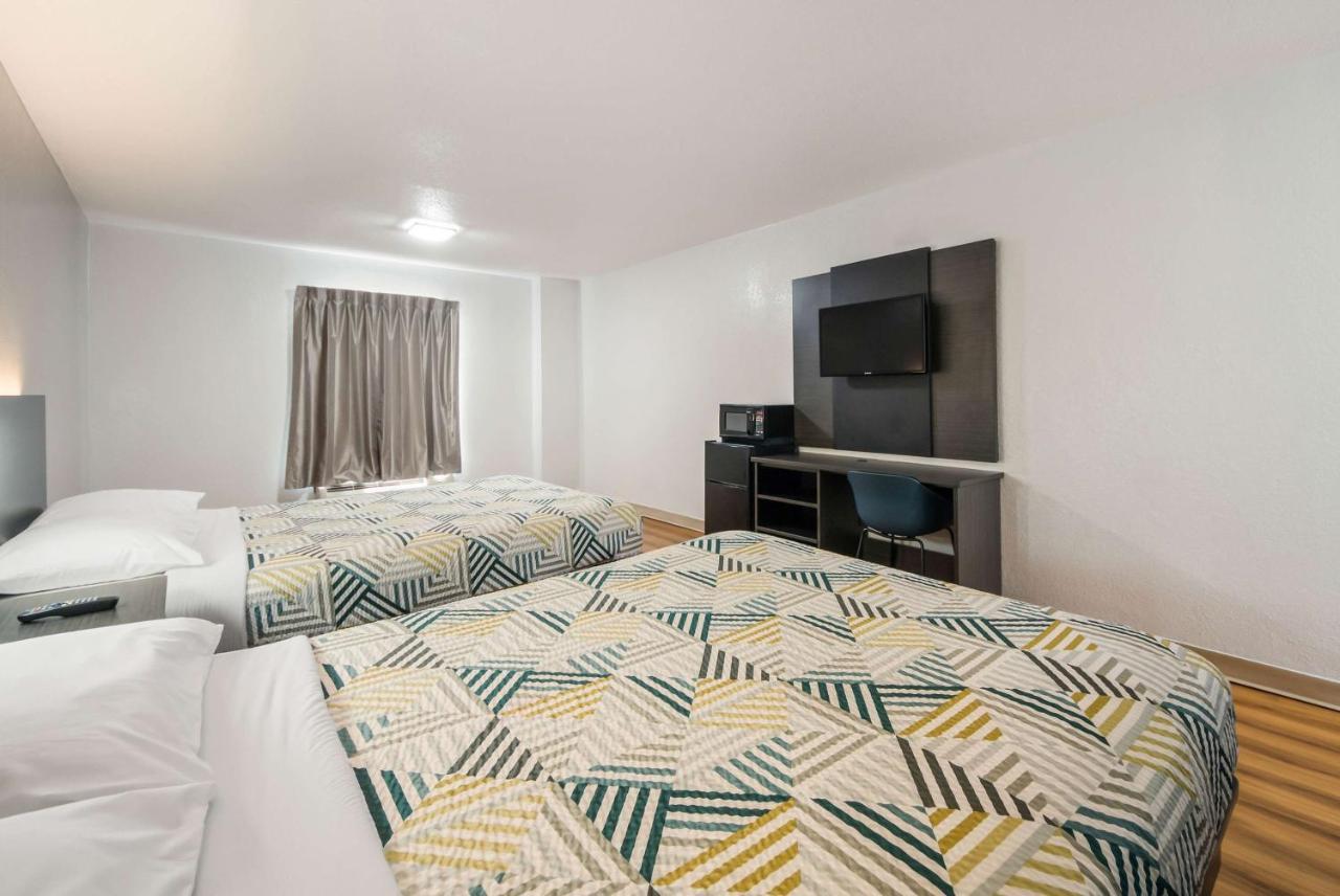 Motel 6-Laredo, Tx - North I-35 エクステリア 写真