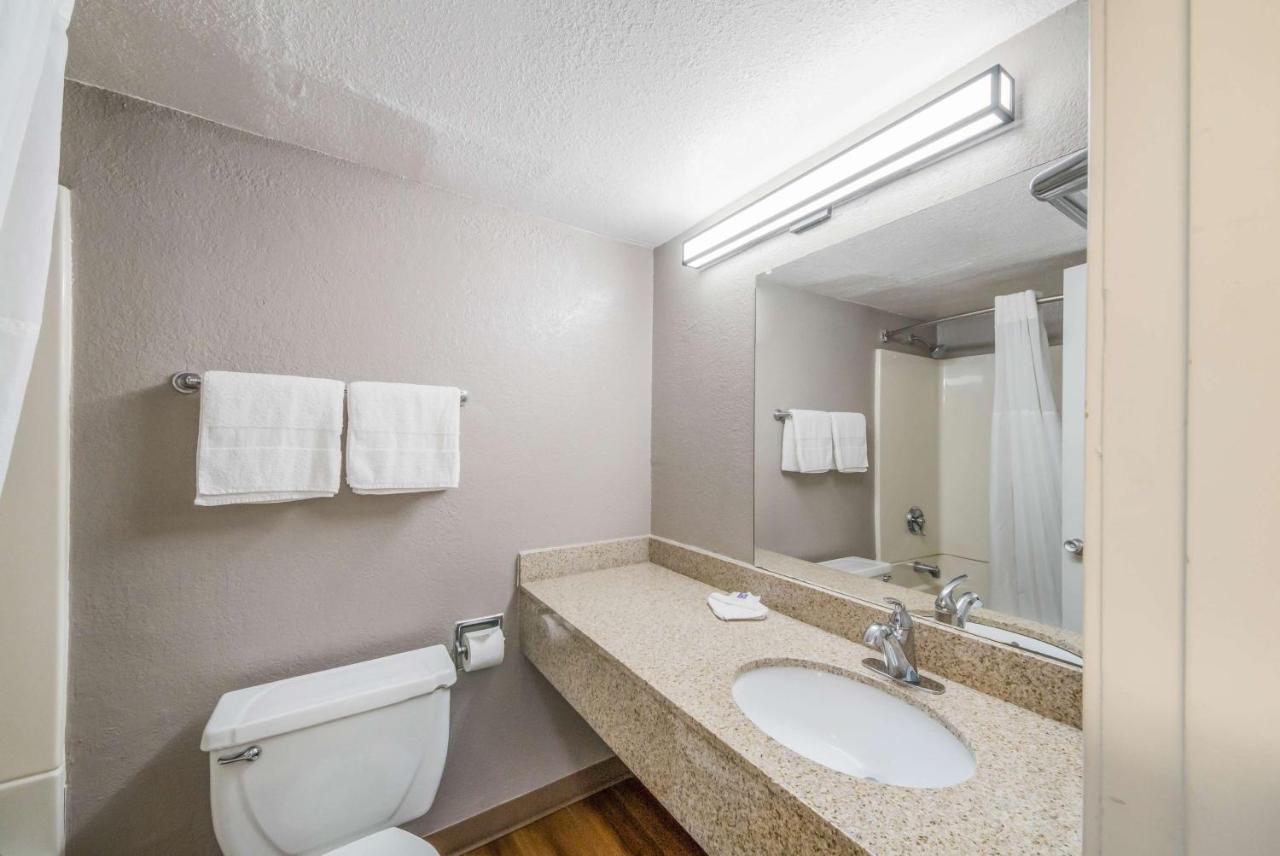 Motel 6-Laredo, Tx - North I-35 エクステリア 写真