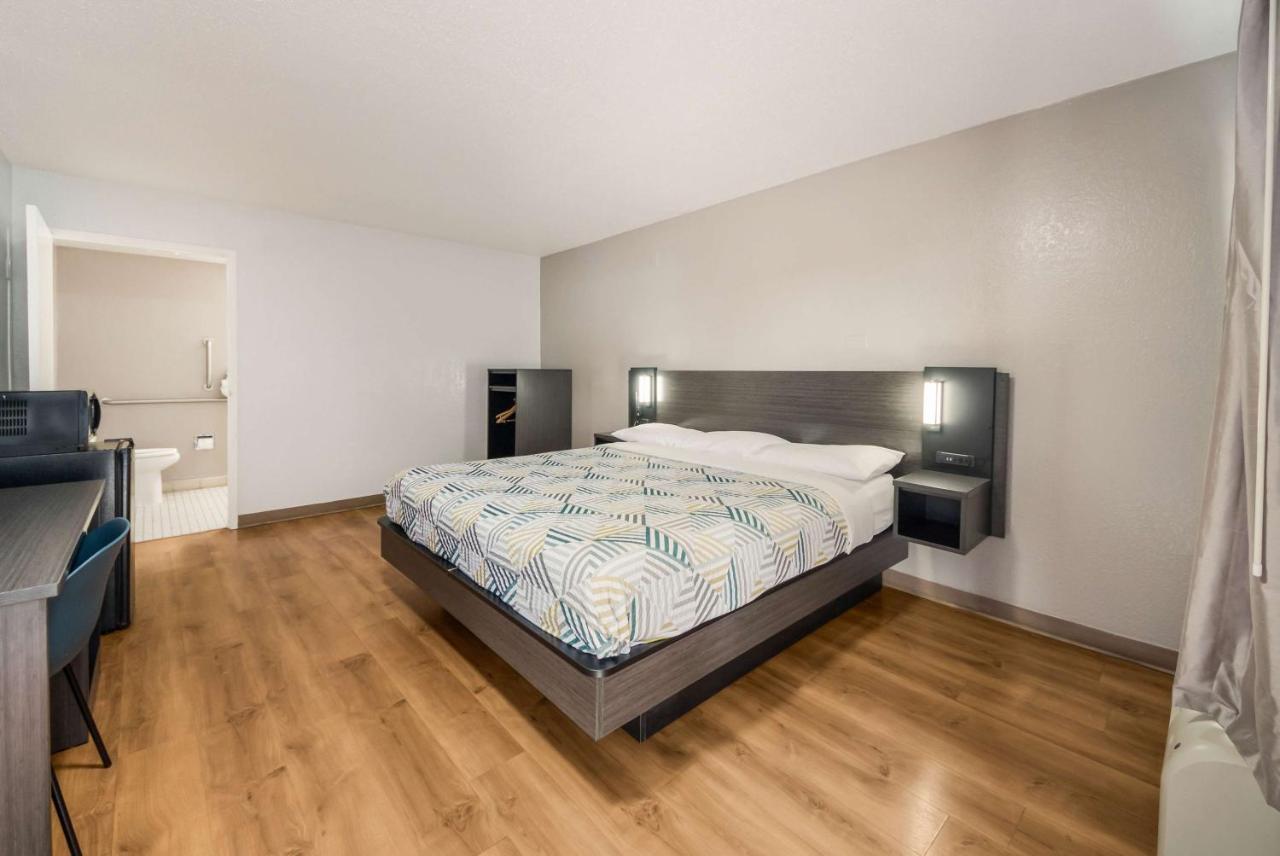 Motel 6-Laredo, Tx - North I-35 エクステリア 写真