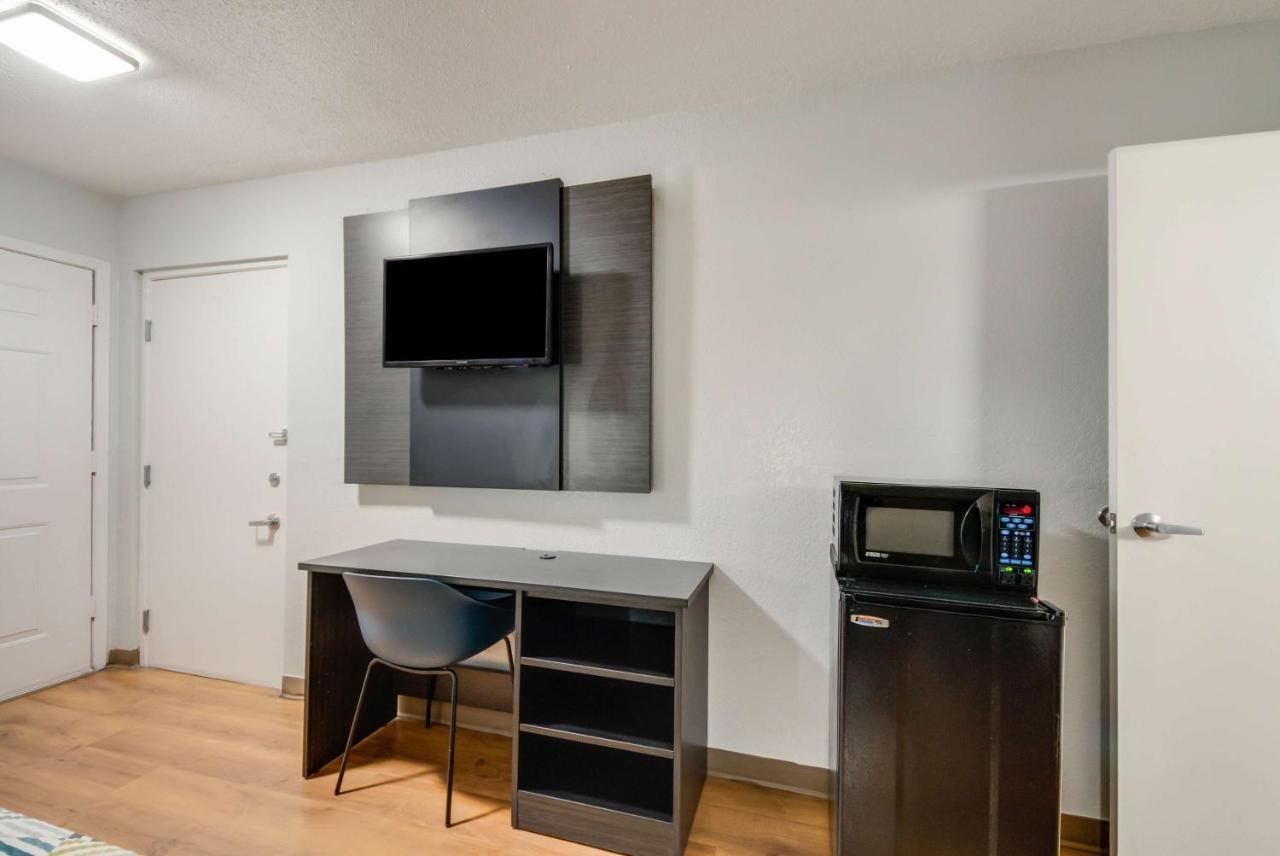Motel 6-Laredo, Tx - North I-35 エクステリア 写真