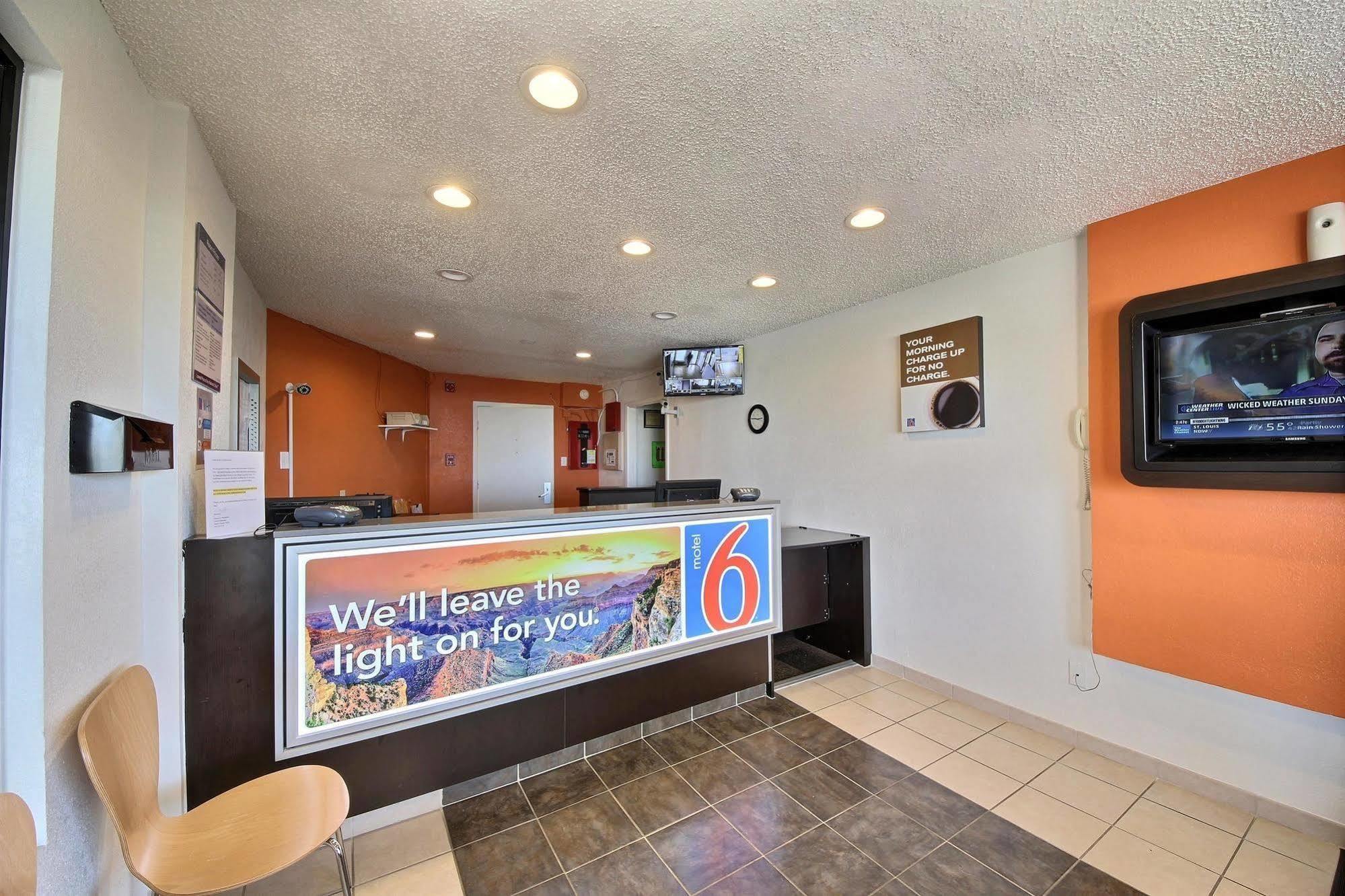 Motel 6-Laredo, Tx - North I-35 エクステリア 写真